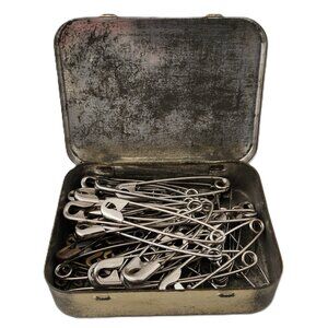 86 Piece Lot XS, S, M & Large SafetyMilitary,Laundry,Horse Blanket Pin w/Tin